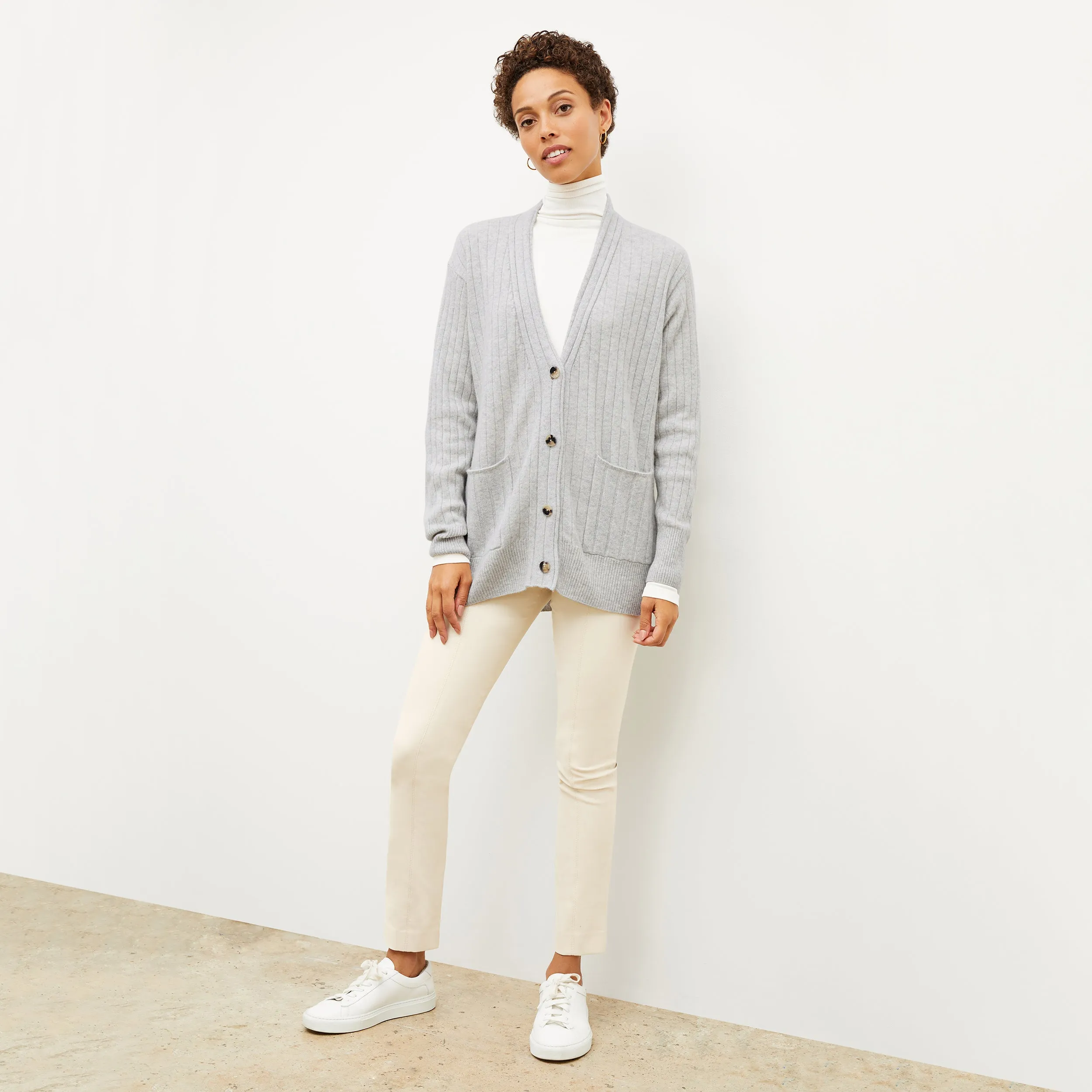 Caro Cardigan - Cashmere :: Light Heather Gray