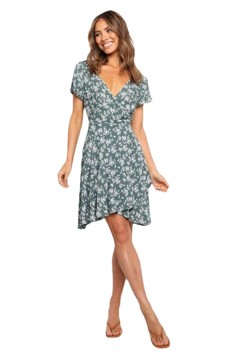 Printed pullover V-neck large swing dress