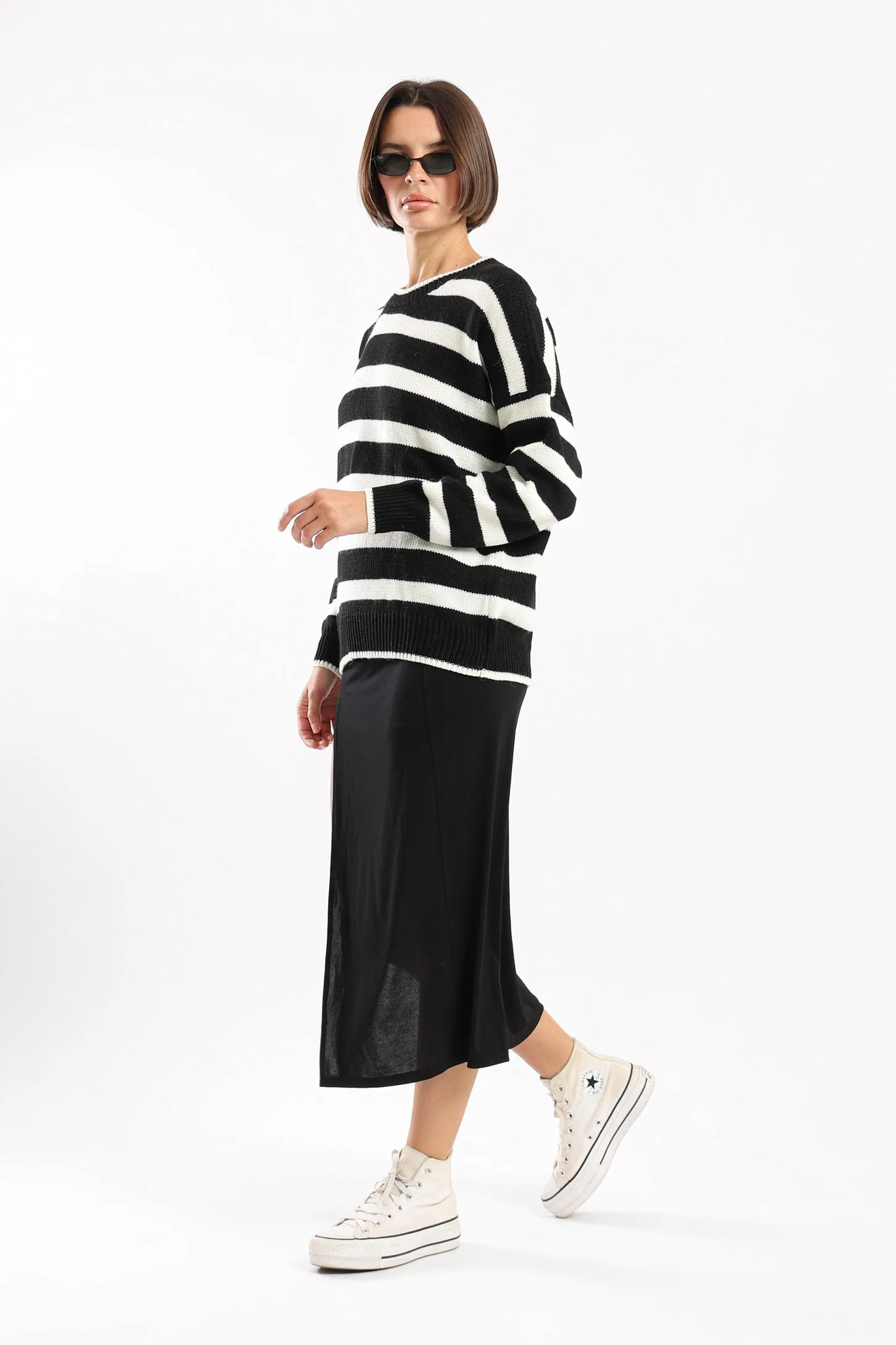 STRIPED KNIT SWEATER - BLACK