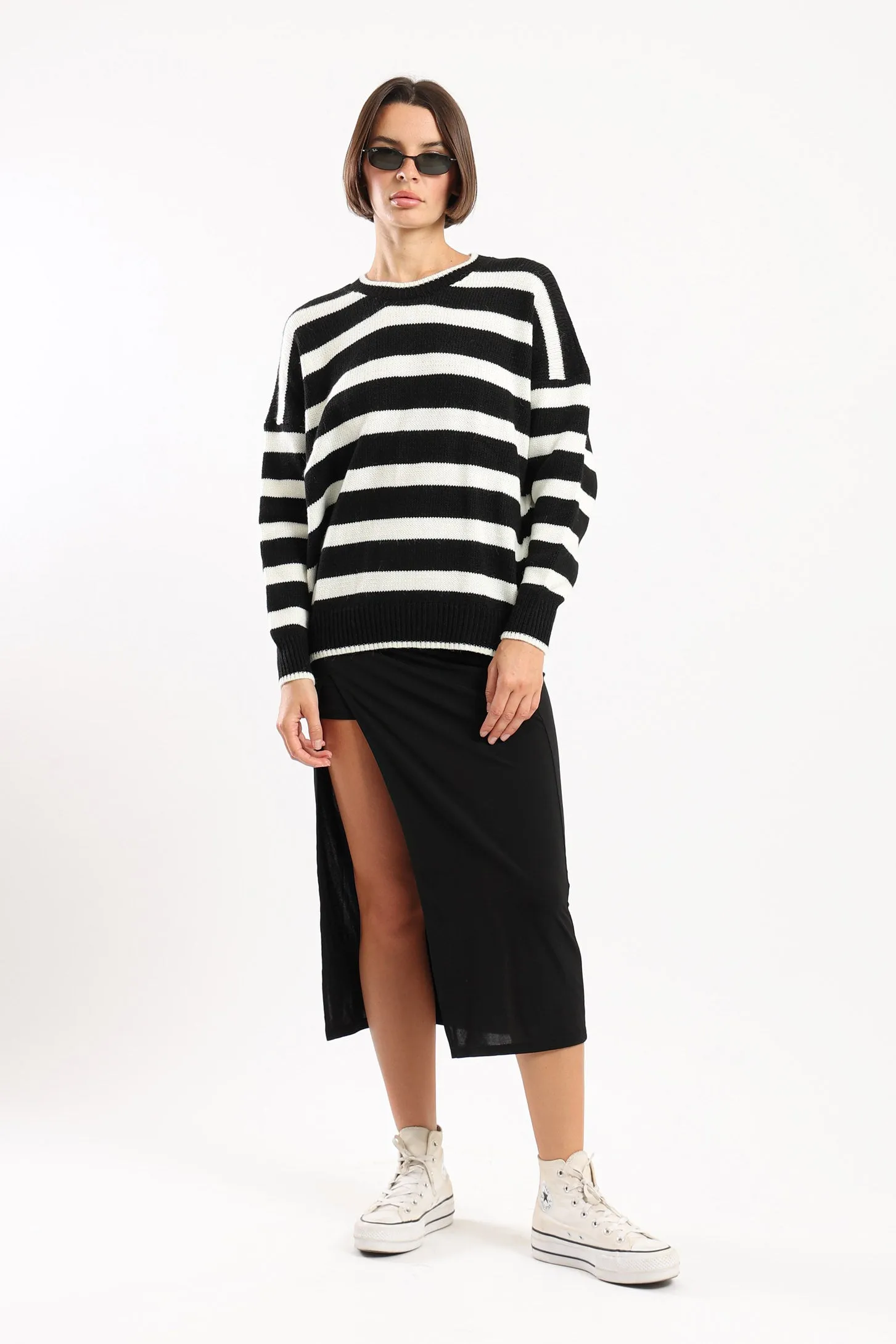 STRIPED KNIT SWEATER - BLACK