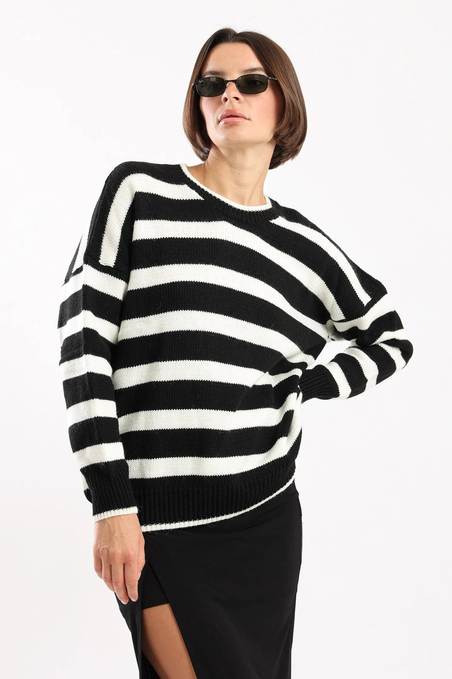 STRIPED KNIT SWEATER - BLACK